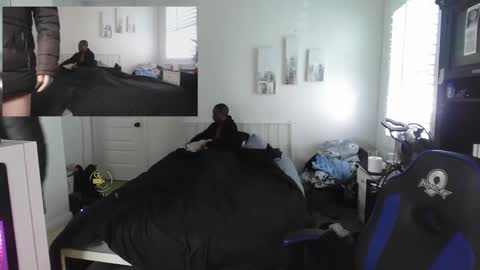 Snapshot of thepluglove chatting on 23, 11, 2025 The Plug Love Friends online show from 23, 11, 2025