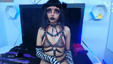 Yue Eclipsa online show from 15, 12, 2024