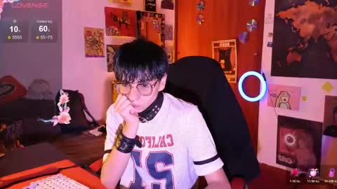 Matt independent model  online show from 9, 5, 2026