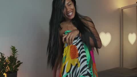 Snapshot of therainqueen chatting on 8, 1, 2025 YAYA online show from 8, 1, 2025