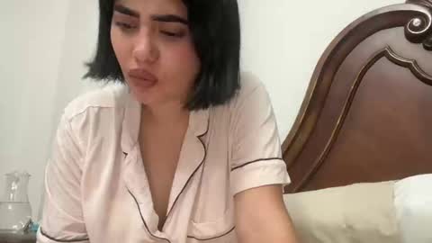 Snapshot of therealcamilabaddie chatting on 28, 2, 2025 therealcamilabaddie online show from 28, 2, 2025