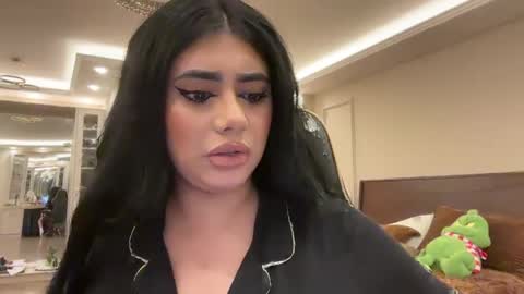 Snapshot of therealcamilabaddie chatting on 4, 10, 2025 therealcamilabaddie online show from 4, 10, 2025