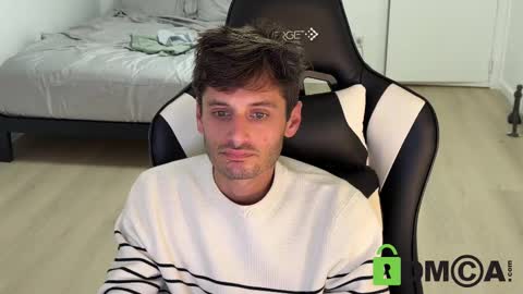 Snapshot of therealdylansdick chatting on 7, 11, 2025 therealdylansdick online show from 7, 11, 2025