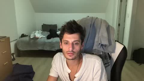 Snapshot of therealdylansdick chatting on 15, 11, 2025 therealdylansdick online show from 15, 11, 2025