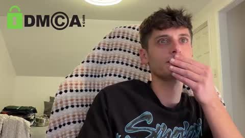 Snapshot of therealdylansdick chatting on 25, 11, 2025 therealdylansdick online show from 25, 11, 2025