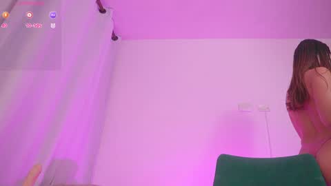 Snapshot of therealpeach_ chatting on 22, 1, 2025    online show from 22, 1, 2025