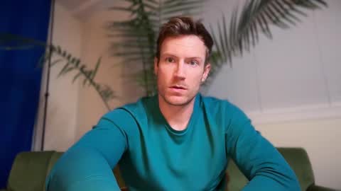 Snapshot of therealveggieboy chatting on 30, 11, 2025 Pookie online show from 30, 11, 2025