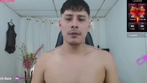 Snapshot of therockalejandro chatting on 17, 12, 2025 therockalejandro online show from 17, 12, 2025