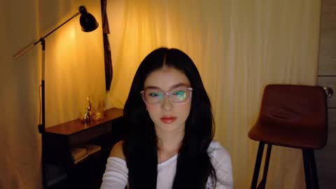 Snapshot of therose_mar chatting on 9, 10, 2025 Mar online show from 9, 10, 2025