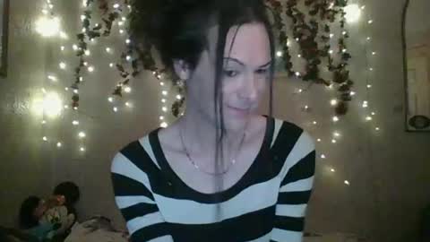 sillymillie0 online show from 5, 3, 2025