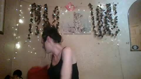 sillymillie0 online show from 14, 7, 2026