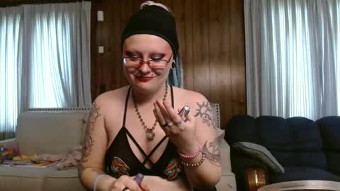 Siren of the Fae online show from 17, 4, 2026