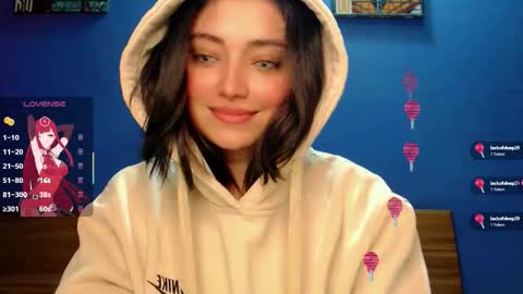 Snapshot of thesweethari chatting on 14, 12, 2025 I dont do real meetings My bio online show from 14, 12, 2025