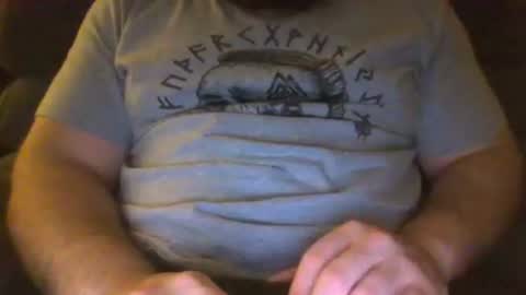 Snapshot of thethril1990 chatting on 1, 12, 2025 Thethrill online show from 1, 12, 2025