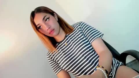 Snapshot of thewhoremistress05 chatting on 11, 11, 2025 stella online show from 11, 11, 2025