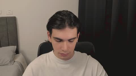 Snapshot of thiaan__ chatting on 10, 12, 2024 thiaan__ online show from 10, 12, 2024