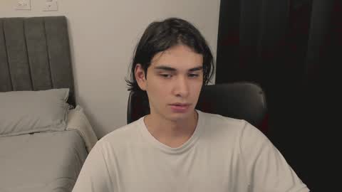 Snapshot of thiaan__ chatting on 22, 12, 2024 thiaan__ online show from 22, 12, 2024