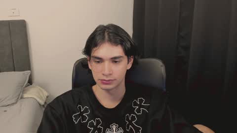 Snapshot of thiaan__ chatting on 26, 12, 2024 thiaan__ online show from 26, 12, 2024