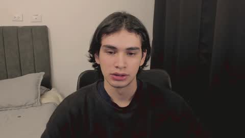 Snapshot of thiaan__ chatting on 30, 12, 2024 thiaan__ online show from 30, 12, 2024