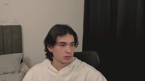 Snapshot of thiaan__ chatting on 31, 12, 2024 thiaan__ online show from 31, 12, 2024