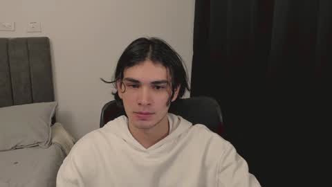 Snapshot of thiaan__ chatting on 31, 12, 2024 thiaan__ online show from 31, 12, 2024