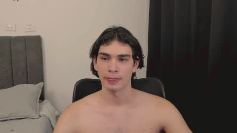 Snapshot of thiaan__ chatting on 31, 12, 2024 thiaan__ online show from 31, 12, 2024