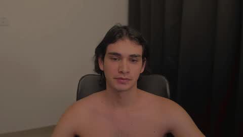 Snapshot of thiaan__ chatting on 23, 1, 2025 thiaan__ online show from 23, 1, 2025