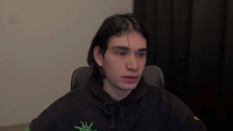 Snapshot of thiaan__ chatting on 24, 1, 2025 thiaan__ online show from 24, 1, 2025