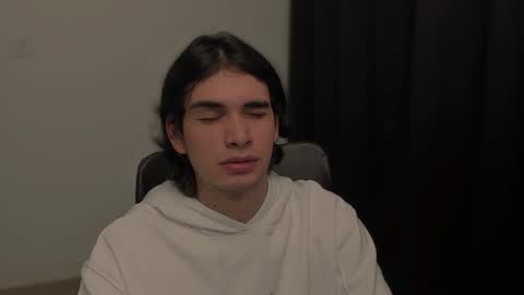 Snapshot of thiaan__ chatting on 25, 1, 2025 thiaan__ online show from 25, 1, 2025