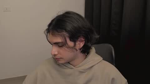 Snapshot of thiaan__ chatting on 13, 2, 2025 thiaan__ online show from 13, 2, 2025