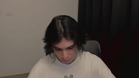 Snapshot of thiaan__ chatting on 15, 2, 2025 thiaan__ online show from 15, 2, 2025