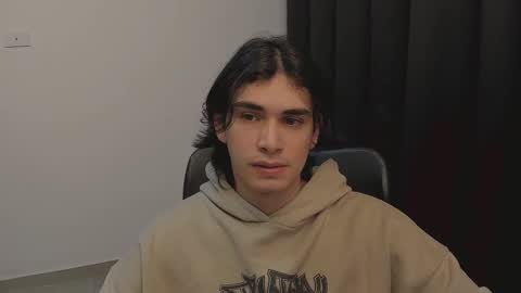 Snapshot of thiaan__ chatting on 20, 2, 2025 thiaan__ online show from 20, 2, 2025