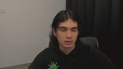 Snapshot of thiaan__ chatting on 22, 2, 2025 thiaan__ online show from 22, 2, 2025