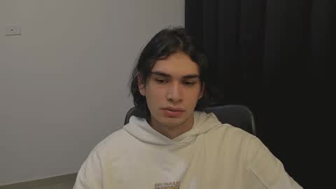 Snapshot of thiaan__ chatting on 27, 2, 2025 thiaan__ online show from 27, 2, 2025