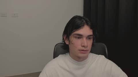 Snapshot of thiaan__ chatting on 28, 2, 2025 thiaan__ online show from 28, 2, 2025