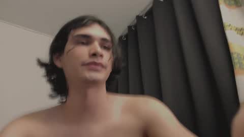 Snapshot of thiaan__ chatting on 28, 2, 2025 thiaan__ online show from 28, 2, 2025