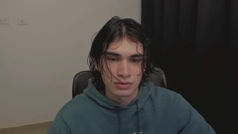 Snapshot of thiaan__ chatting on 1, 3, 2025 thiaan__ online show from 1, 3, 2025