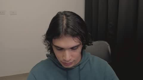 Snapshot of thiaan__ chatting on 2, 3, 2025 thiaan__ online show from 2, 3, 2025