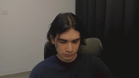 Snapshot of thiaan__ chatting on 10, 3, 2025 thiaan__ online show from 10, 3, 2025