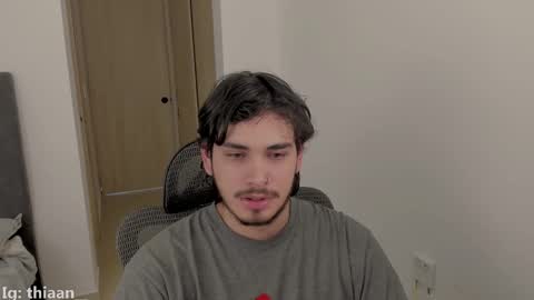 Snapshot of thiaan__ chatting on 14, 9, 2025 thiaan__ online show from 14, 9, 2025