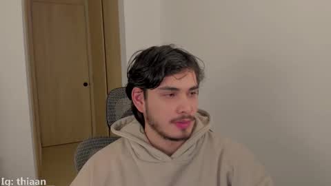 Snapshot of thiaan__ chatting on 16, 9, 2025 thiaan__ online show from 16, 9, 2025