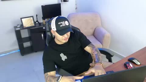Snapshot of thiago_420 chatting on 13, 6, 2026 thiago_420 online show from 13, 6, 2026
