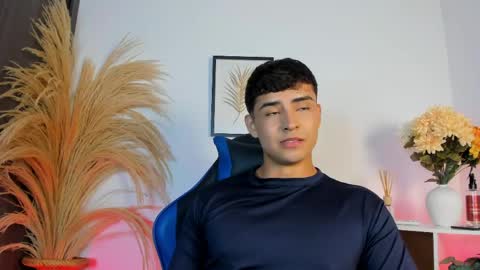 Thiago  online show from 25, 4, 2026