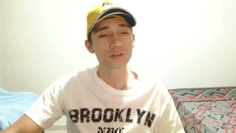 thiago_deseo69 online show from 15, 5, 2026