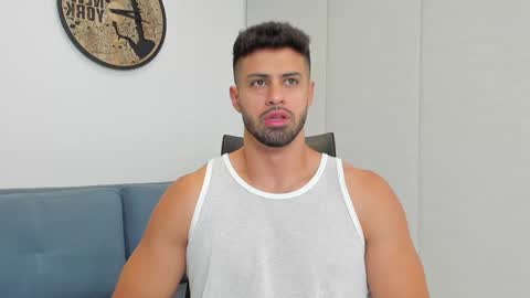 Snapshot of thiago_driussi chatting on 20, 12, 2024 thiago_driussi online show from 20, 12, 2024