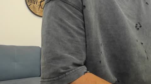 Snapshot of thiago_driussi chatting on 7, 1, 2025 thiago_driussi online show from 7, 1, 2025
