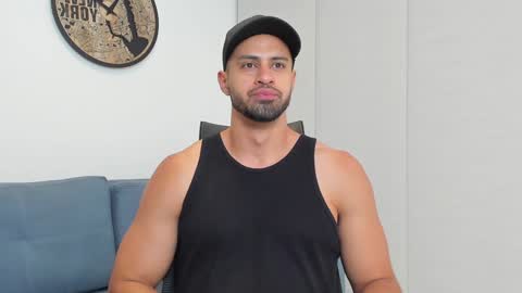 Snapshot of thiago_driussi chatting on 11, 1, 2025 thiago_driussi online show from 11, 1, 2025