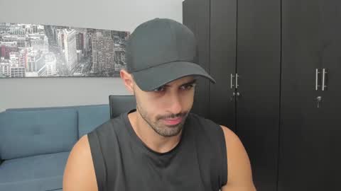 Snapshot of thiago_driussi chatting on 25, 9, 2025 thiago_driussi online show from 25, 9, 2025