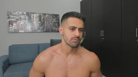 Snapshot of thiago_driussi chatting on 7, 10, 2025 thiago_driussi online show from 7, 10, 2025