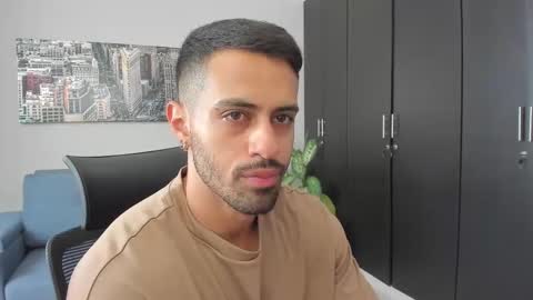 Snapshot of thiago_driussi chatting on 7, 10, 2025 thiago_driussi online show from 7, 10, 2025